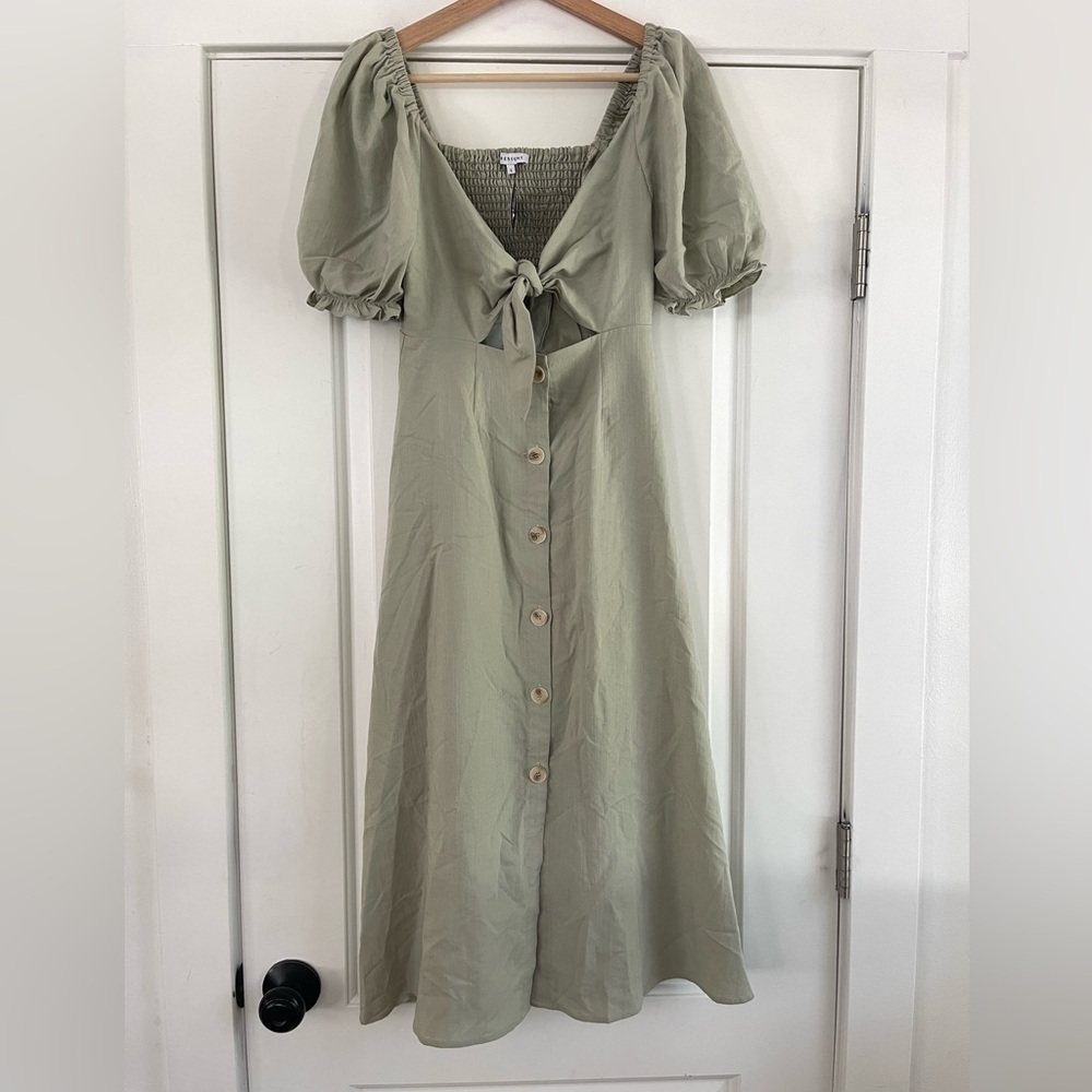 Crescent Boutique Tie Front Midi Dress Sage Green - S